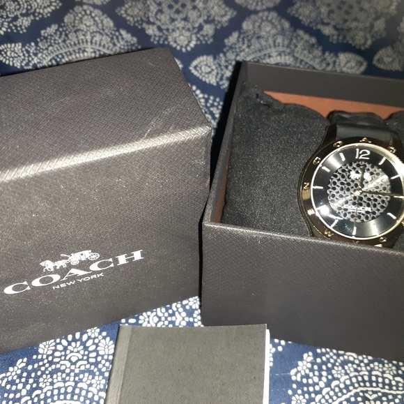 Coach watch - Picture 3 of 7